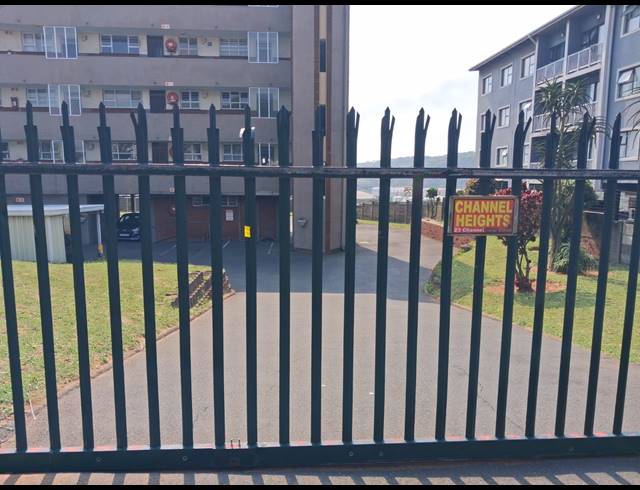2 BEDROOM APARTMENT FOR SALE IN BLUFF